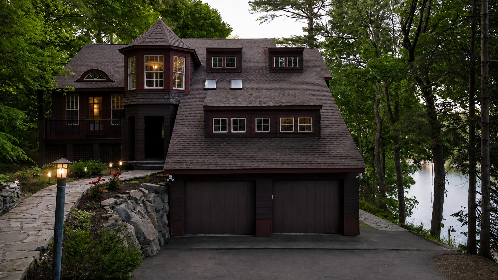 LakeHouse